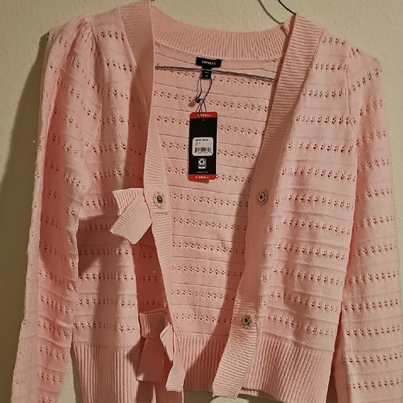Express Pink Cardigan Sweater with Cropped Design - Picture 5 of 9